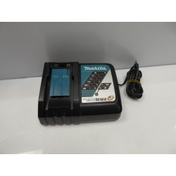 Зарядка 18V Makita DC18RC