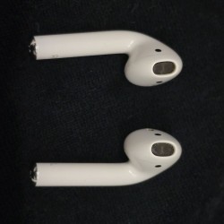 Kõrvaklapid Apple Airpods...