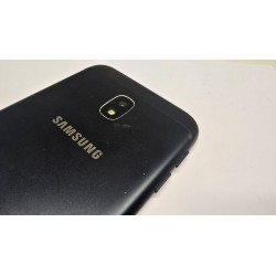 Смартфон Samsung Galaxy J3