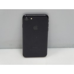 Телефон Iphone 7/32 - Акум 83%