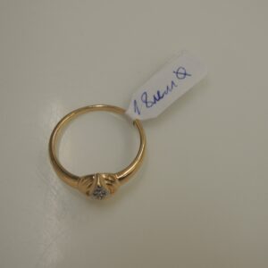 Kuld sõrmus teemandiga 585 proov (№L295)
