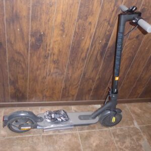 Elektritõukeratas Xiaomi Mi Electric Scooter 1S + Laadija