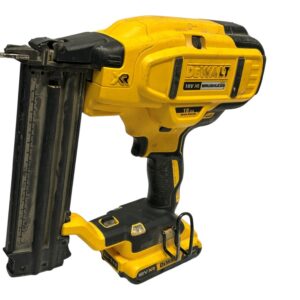 Naelapüstol DeWalt DCN680 + Aku 2.0Ah 18v