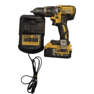 Akutrell DeWalt DCD795 + laadija