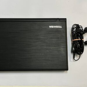 Sülearvuti Toshiba Satellite C55-C5270 + laadija