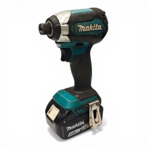 Akutrell Makita DTD153 + aku 5.0Ah