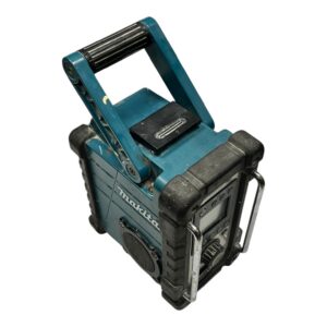 Аккумуляторный радиоприемник Makita DMR102<br/><br/>