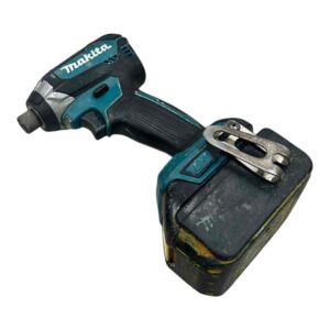Akulöökkruvikeeraja Makita DTD153 + 4ah